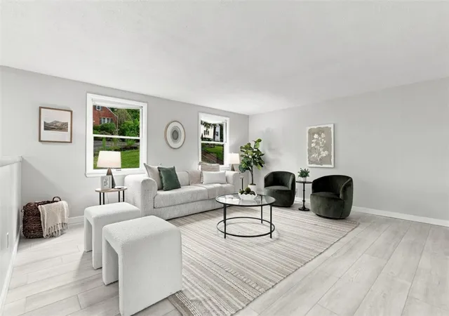 Photo 3 of Single family home for sale at 105 Locust Ln, Upper St Clair, PA 15241 | MLS# 1775820 | Listing updated on 2026-10-10