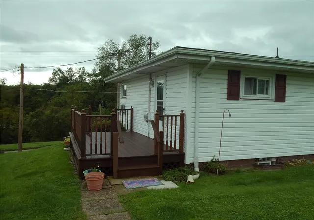 Photo 3 of Single family home for sale at 47 Cherry Ave, Mt Pleasant Boro, PA 15666 | MLS# 1775900 | Listing updated on 2026-09-30