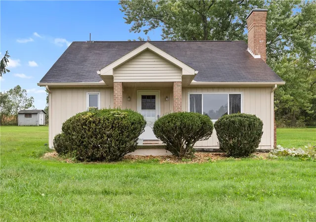 Photo 1 of Sale Pending at 171 Campmeeting Rd, Findlay Twp, PA 15026 | MLS# 1775906 | Listing updated on 2026-09-30