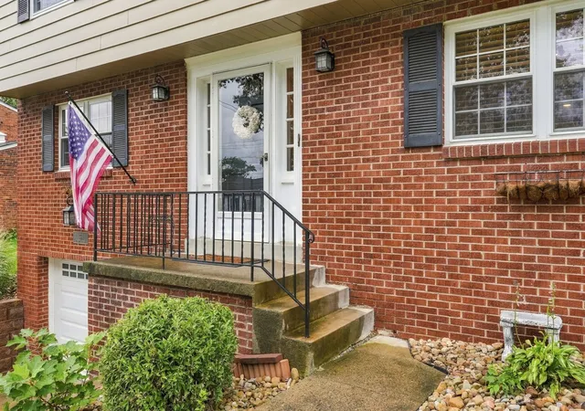 Photo 2 of Single family home for sale at 2331 Cassidy Dr, Bethel Park, PA 15102 | MLS# 1775973 | Listing updated on 2026-09-28