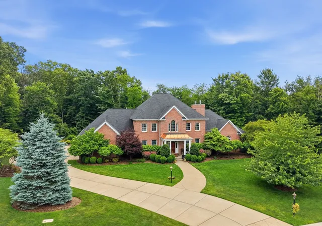 Photo 2 of Single family home for sale at 202 Silver Ridge Ln, Pine Twp, PA 15044 | MLS# 1775998 | Listing updated on 2026-09-24