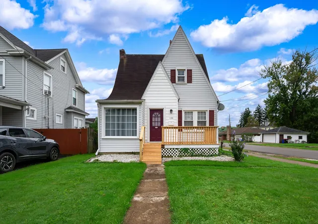 Photo 1 of Single family home for sale at 130 E Garfield Ave, New Castle, PA 16105 | MLS# 1776031 | Listing updated on 2026-10-11