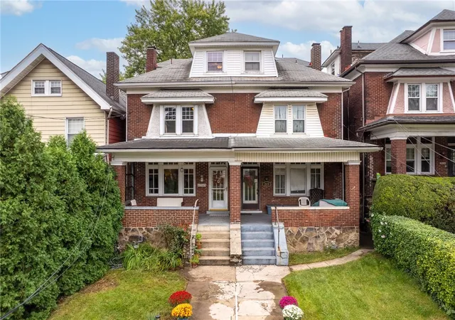 Photo 1 of Townhouse for sale at 2840 Shady Ave, Squirrel Hill, PA 15217 | MLS# 1775787 | Listing updated on 2026-10-09