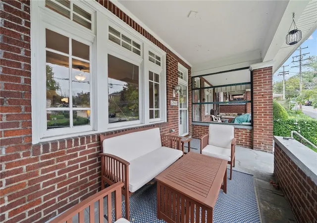 Photo 3 of Townhouse for sale at 2840 Shady Ave, Squirrel Hill, PA 15217 | MLS# 1775787 | Listing updated on 2026-10-09