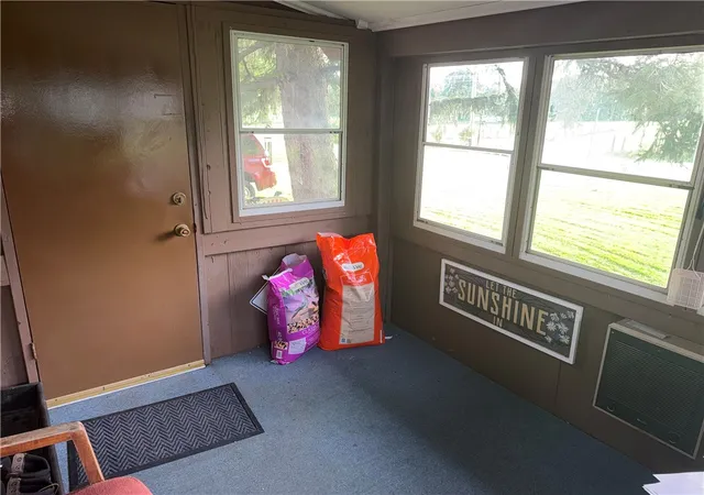 Photo 2 of Manufactured home for sale at 216 Lakeview Cir, Middlesex Twp, PA 16059 | MLS# 1775957 | Listing updated on 2026-09-24