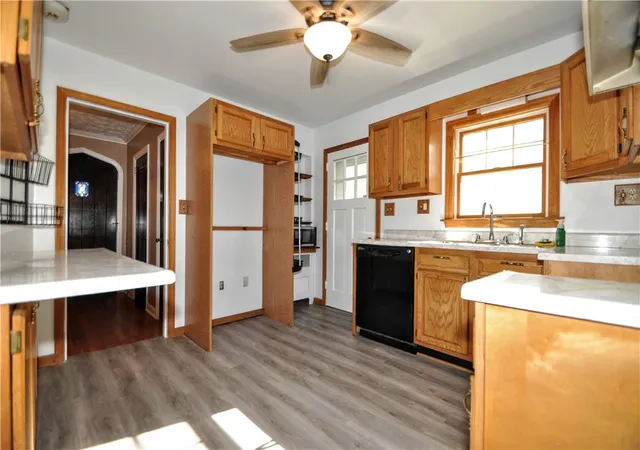 Photo 3 of Single family home for sale at 246 Center Ave, Elizabeth Twp/boro, PA 15037 | MLS# 1776063 | Listing updated on 2026-10-08