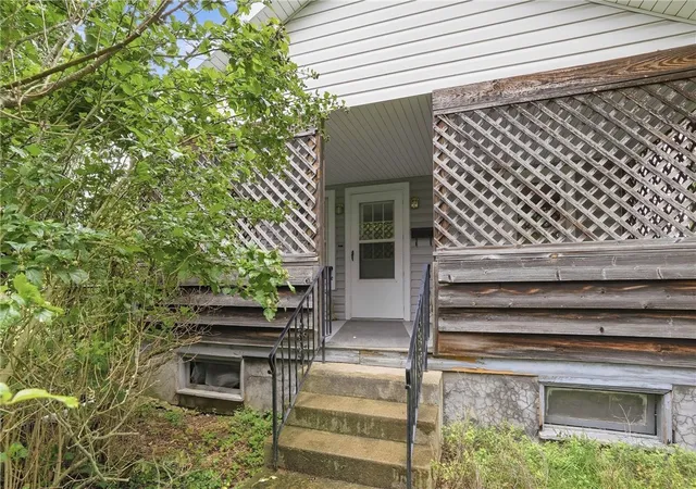 Photo 2 of Single family home for sale at 1803 State St, Harrison Twp, PA 15065 | MLS# 1775643 | Listing updated on 2026-09-24