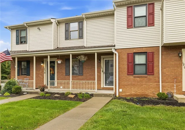 Photo 2 of Townhouse for sale at 187 Woodhaven Dr, Seven Fields Boro, PA 16046 | MLS# 1775689 | Listing updated on 2026-09-28