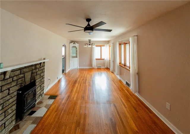 Photo 3 of Single family home for sale at 41 Northmont St, City Of Greensburg, PA 15601 | MLS# 1775865 | Listing updated on 2026-10-06