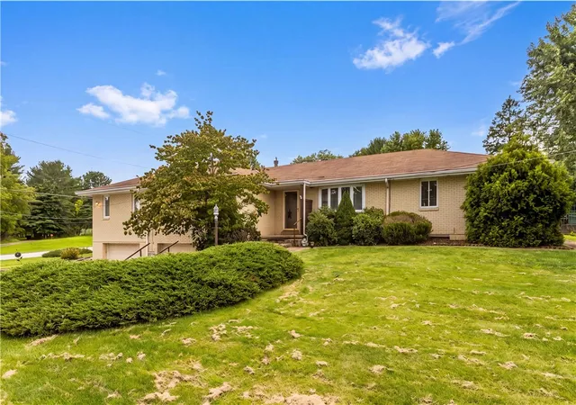 Photo 3 of Single family home for sale at 100 Keck Dr, Indiana Twp, PA 15238 | MLS# 1772627 | Listing updated on 2026-09-28