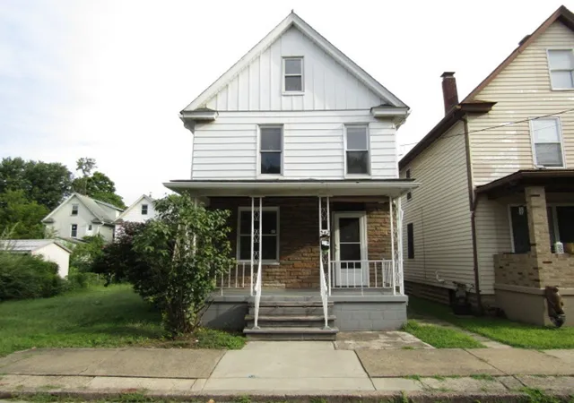 Photo 1 of Single family home for sale at 542 Virginia Ave, City Of But Sw, PA 16001 | MLS# 1775922 | Listing updated on 2026-09-24