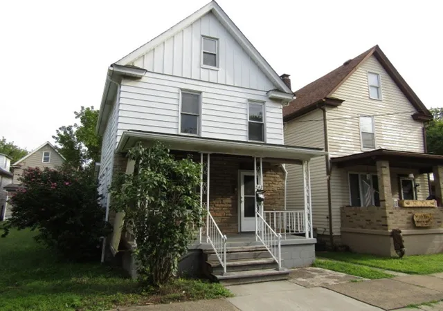 Photo 3 of Single family home for sale at 542 Virginia Ave, City Of But Sw, PA 16001 | MLS# 1775922 | Listing updated on 2026-09-24
