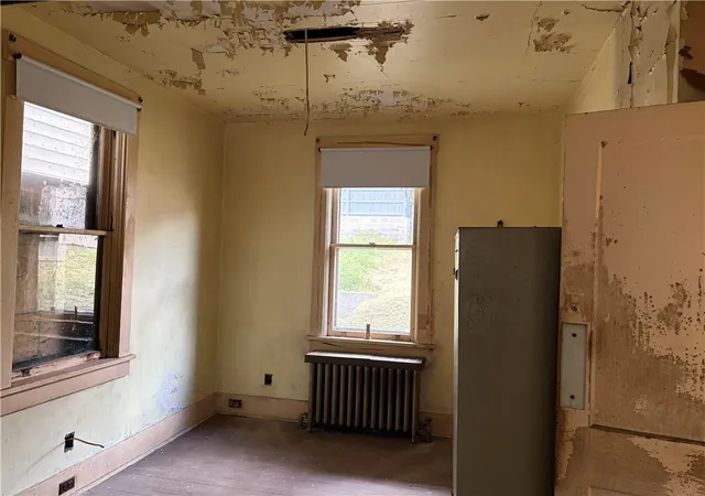 Photo 3 of Single family home for sale at 217 Henderson, Fineview, PA 15212 | MLS# 1776177 | Listing updated on 2026-09-24