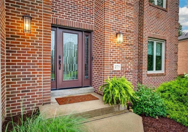 Photo 3 of Sale Pending at 273 Palomino Dr, Bethel Park, PA 15102 | MLS# 1775849 | Listing updated on 2026-10-10