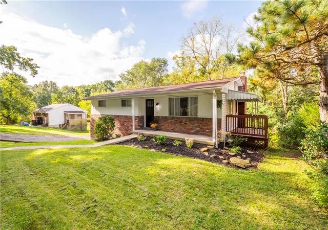 Photo 2 of Single family home for sale at 13 Cherokee Dr, Robinson Twp, PA 15205 | MLS# 1776182 | Listing updated on 2026-10-11