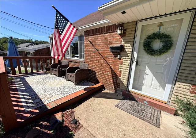 Photo 3 of Single family home for sale at 122 S Joslyn Dr, Penn Hills, PA 15235 | MLS# 1776196 | Listing updated on 2026-10-11