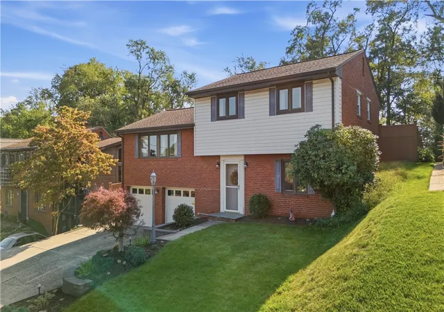 Photo 2 of Sale Pending at 151 Sheldon Ave, Green Tree, PA 15220 | MLS# 1776236 | Listing updated on 2026-09-28