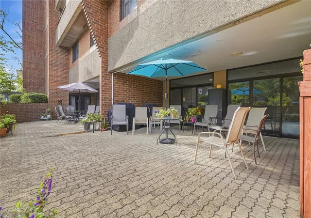 Photo 3 of Condo for sale at 5715 Beacon St #213, Pittsburgh, PA 15217 | MLS# 1776285 | Listing updated on 2026-09-25