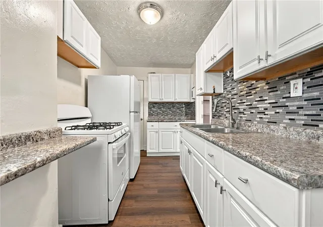 Photo 3 of Single family home for sale at 6950 Lemington Ave, Pittsburgh, PA 15206 | MLS# 1776336 | Listing updated on 2026-09-25