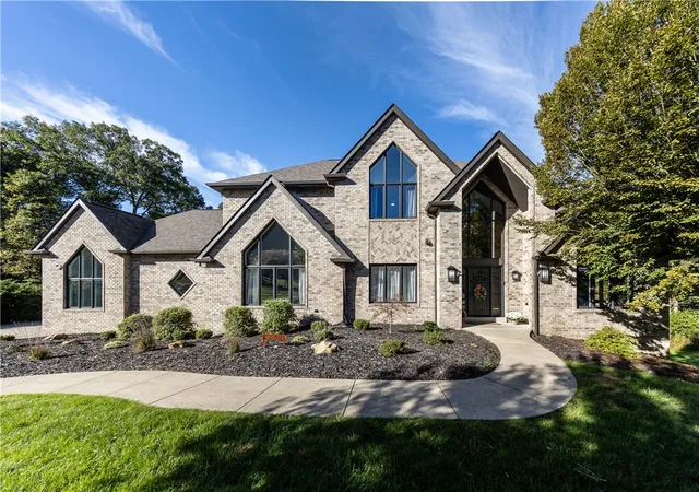 Photo 1 of Single family home for sale at 421 Lenox Ct, Richland, PA 15044 | MLS# 1776373 | Listing updated on 2026-10-03