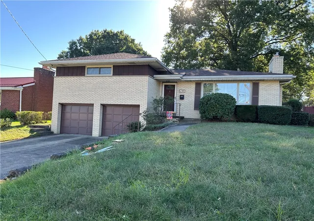 Photo 1 of Single family home for sale at 488 Toledo Dr, Lower Burrell, PA 15068 | MLS# 1776293 | Listing updated on 2026-10-03