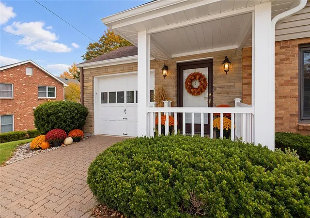 Photo 2 of Single family home for sale at 2203 Hemlock Dr, White Oak, PA 15131 | MLS# 1775958 | Listing updated on 2026-09-29