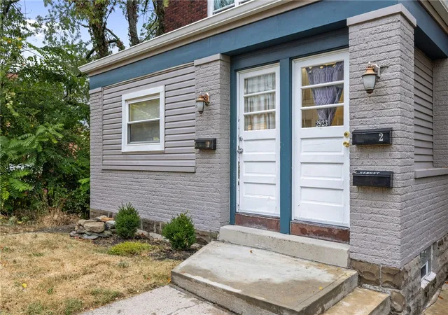 Photo 3 of Multi family home for sale at 2923 2925 Brownsville Rd, Brentwood, PA 15227 | MLS# 1776403 | Listing updated on 2026-10-08
