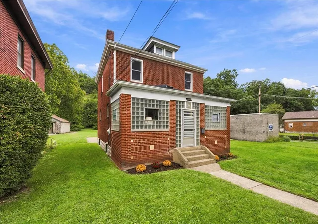 Photo 3 of Sale Pending at 1250 Evergreen Ave, Millvale, PA 15209 | MLS# 1776011 | Listing updated on 2026-10-01