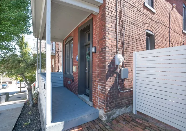 Photo 3 of Single family home for sale at 46 Cowan St, Mt Washington, PA 15211 | MLS# 1776418 | Listing updated on 2026-10-09