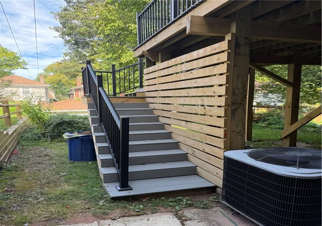 Photo 3 of Single family home for sale at 520 Lloyd St, Point Breeze, PA 15208 | MLS# 1776430 | Listing updated on 2026-10-09