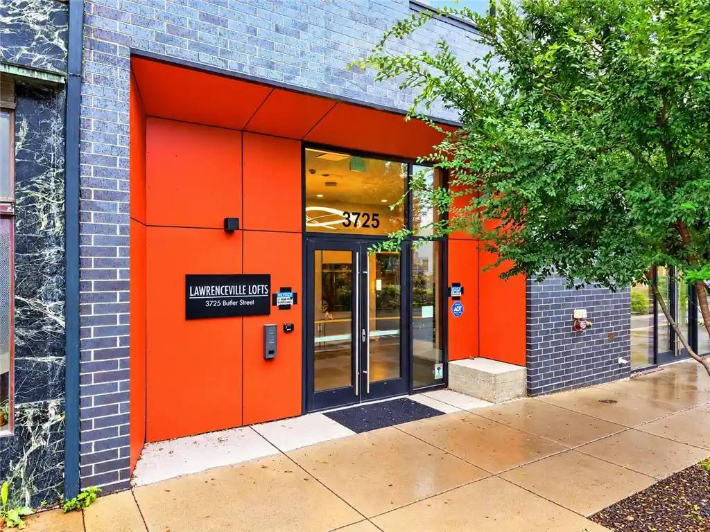 Listing Photo 2 - Condo for sale in 3725 Butler St located at 3725 Butler St, Lawrenceville, PA 15201 - Unit #302