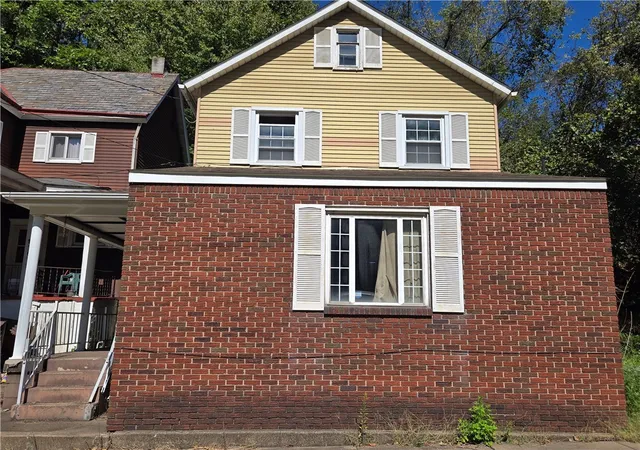 Photo 1 of Single family home for sale at 3077 Auberle St, N Versailles, PA 15132 | MLS# 1776210 | Listing updated on 2026-09-26