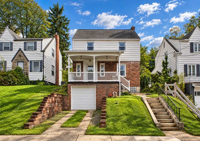 Photo 1 of Single family home for sale at 6 Mechling Way, City Of Greensburg, PA 15601 | MLS# 1776505 | Listing updated on 2026-10-03