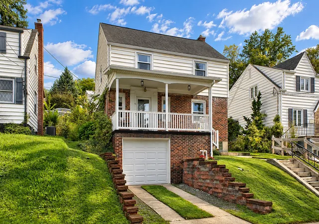 Photo 2 of Single family home for sale at 6 Mechling Way, City Of Greensburg, PA 15601 | MLS# 1776505 | Listing updated on 2026-10-03
