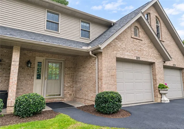 Photo 1 of Condo for sale at 121 Windy Dr, Center Twp, PA 16001 | MLS# 1776477 | Listing updated on 2026-10-06