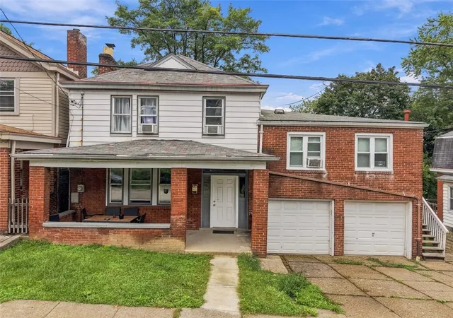 Multi family home for sale at 2905 Glendale Ave, Brentwood, PA 15227 | MLS# 1776585