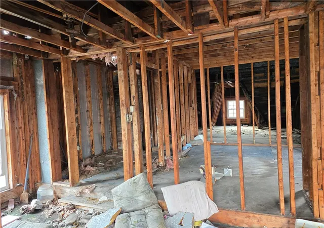 Photo 3 of Single family home for sale at 416 Ella St, Bloomfield, PA 15224 | MLS# 1776686 | Listing updated on 2026-09-29