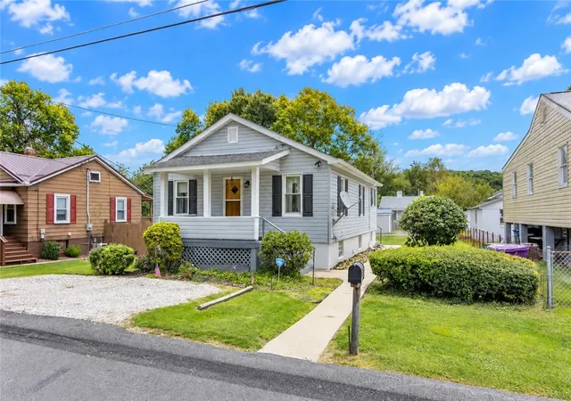 Photo 3 of Single family home for sale at 133 Shady Ave, New Kensington, PA 15068 | MLS# 1776689 | Listing updated on 2026-09-29
