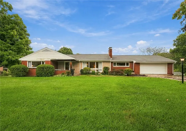 Photo 3 of Single family home for sale at 231 Mckinney Rd, Wexford, PA 15090 | MLS# 1776720 | Listing updated on 2026-09-29