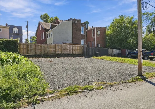Photo 3 of Land for sale at 845 Lovitt Way, Pittsburgh, PA 15212 | MLS# 1776742 | Listing updated on 2026-09-29