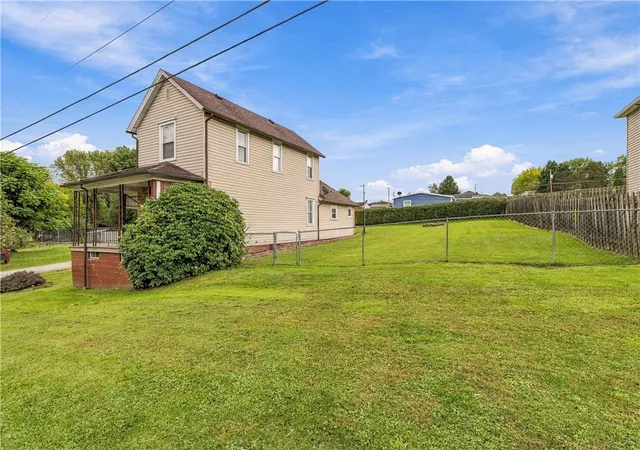 Photo 2 of Single family home for sale at 701 Washington Ave, W Brownsville, PA 15417 | MLS# 1776803 | Listing updated on 2026-10-10
