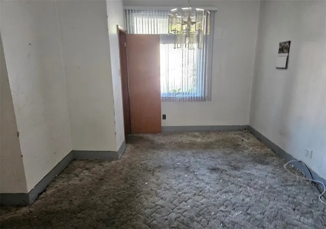 Photo 3 of Single family home for sale at 2255 Almont St, Carrick, PA 15210 | MLS# 1776539 | Listing updated on 2026-09-30