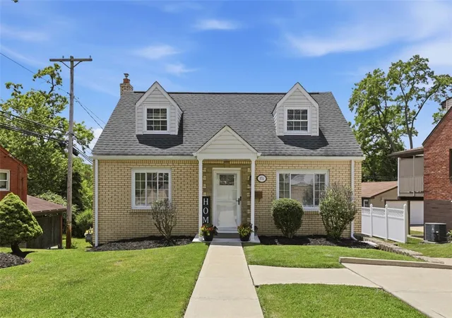 Photo 1 of Single family home for sale at 974 Kirsopp Ave, Banksville/westwood, PA 15220 | MLS# 1776614 | Listing updated on 2026-10-05