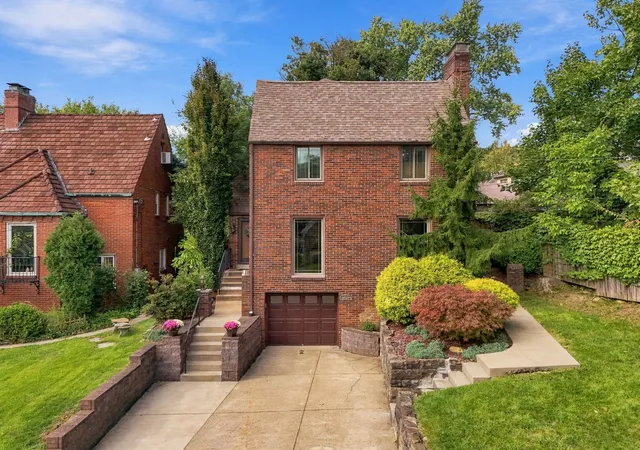 Photo 1 of Single family home for sale at 434 Beverly Rd, Mt Lebanon, PA 15216 | MLS# 1776914 | Listing updated on 2026-10-05