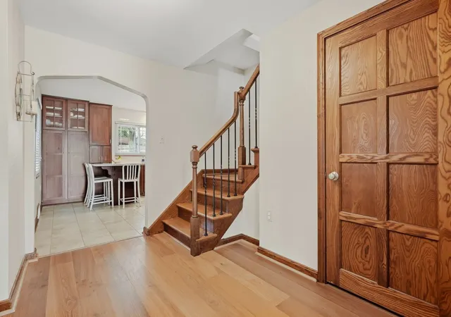 Photo 3 of Single family home for sale at 434 Beverly Rd, Mt Lebanon, PA 15216 | MLS# 1776914 | Listing updated on 2026-10-05