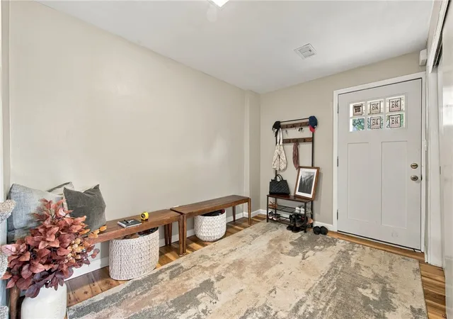 Photo 3 of Single family home for sale at 537 Fieldstone Dr, Monroeville, PA 15146 | MLS# 1776735 | Listing updated on 2026-10-08