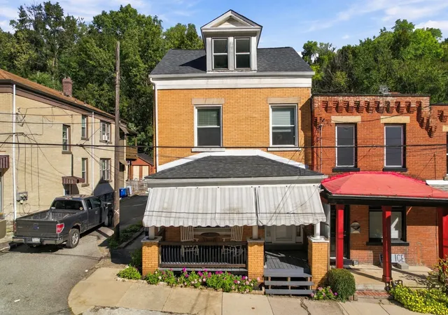 Photo 1 of Single family home for sale at 400 Venture St, Observatory Hill, PA 15214 | MLS# 1776963 | Listing updated on 2026-10-04
