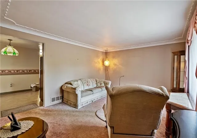 Photo 4 of Single family home for sale at 2811 Bowman Ave, Mc Keesport, PA 15132 | MLS# 1776951 | Listing updated on 2026-09-30