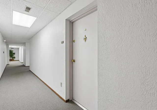 Listing Photo 5 - Condo for sale in building located at 103 Woodstone, New Kensington, PA 15068 - Unit #33