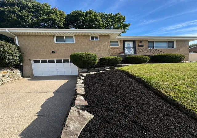 Photo 1 of Single family home for sale at 1502 Whitewood Dr, Crafton Heights, PA 15220 | MLS# 1776987 | Listing updated on 2026-10-04